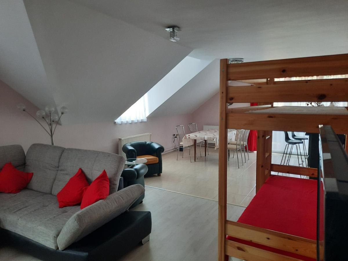 Fitt Apartman Lenti Extérieur photo