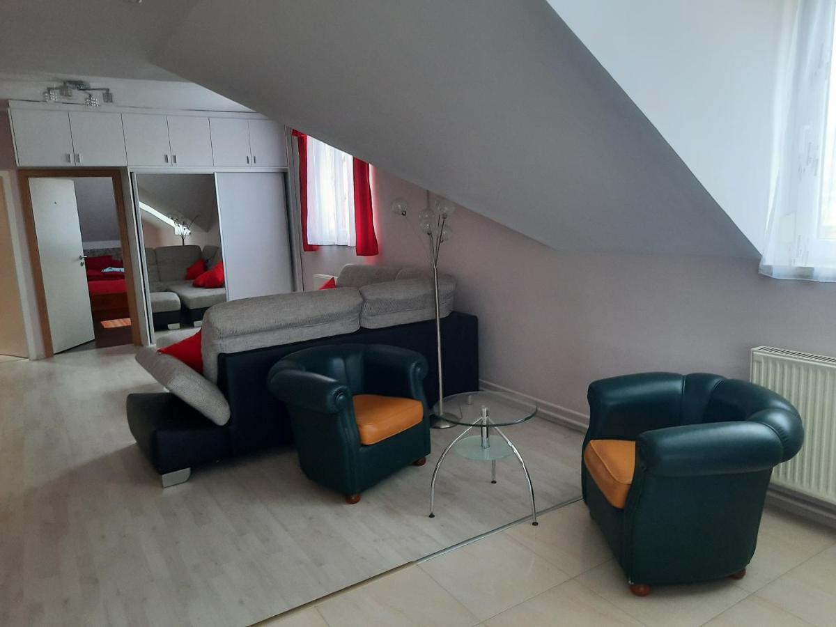 Fitt Apartman Lenti Extérieur photo