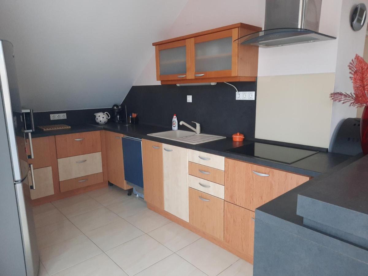 Fitt Apartman Lenti Extérieur photo