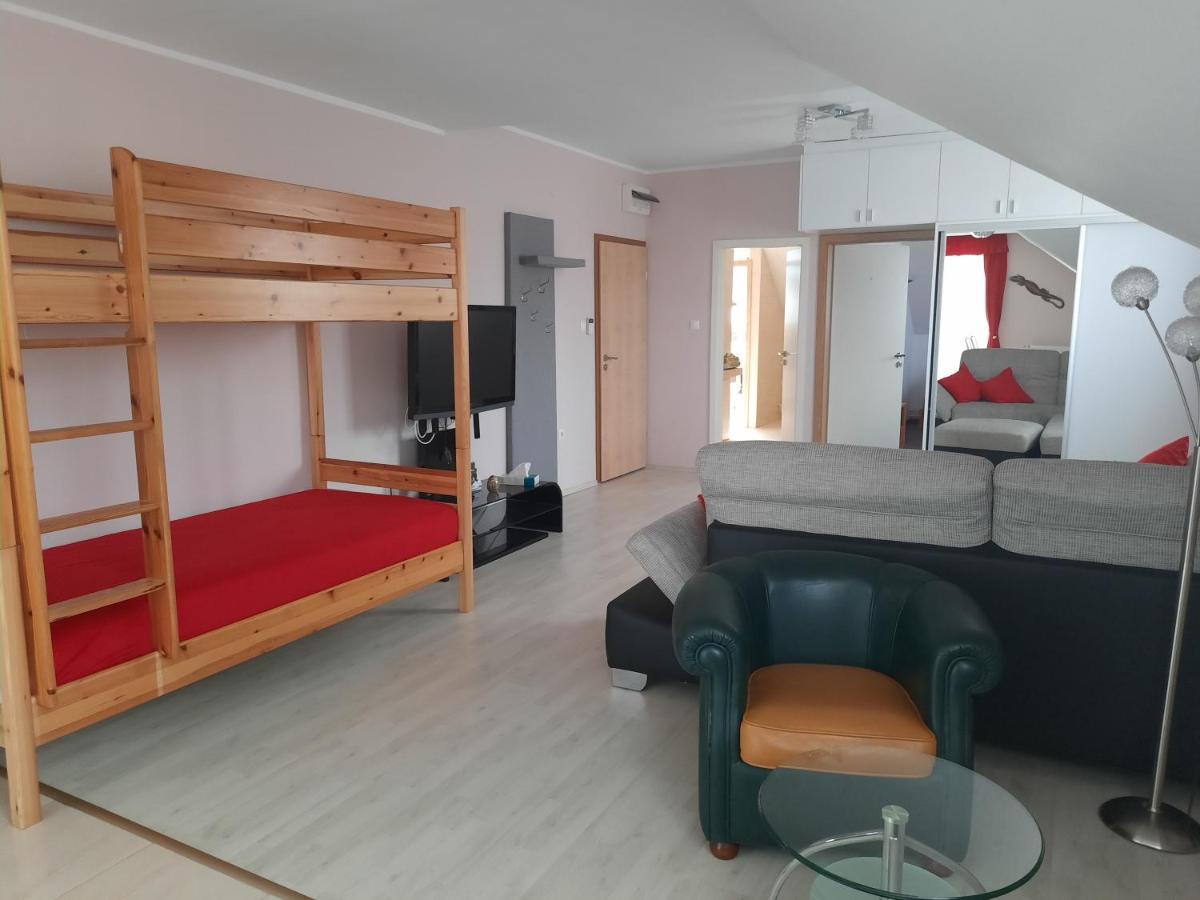 Fitt Apartman Lenti Extérieur photo