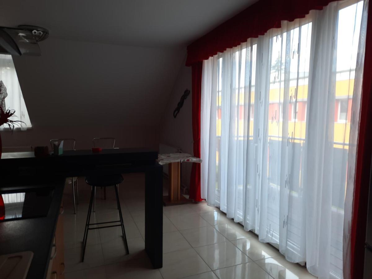 Fitt Apartman Lenti Extérieur photo